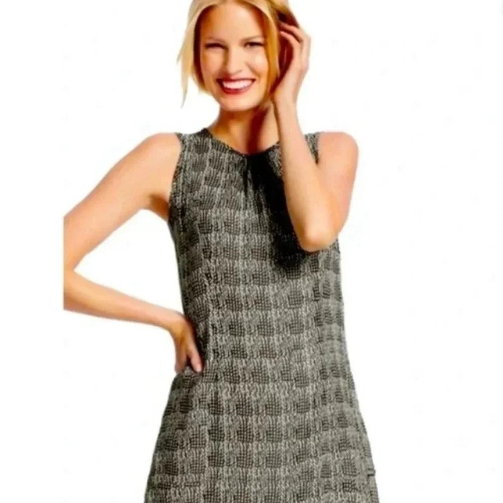 CAbi Chloe Sleeveless Small Tunic Blouse - Picture 2 of 8